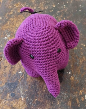 Elefant (online nur erhältlich, wenn im Museumsshop nicht vergriffen)